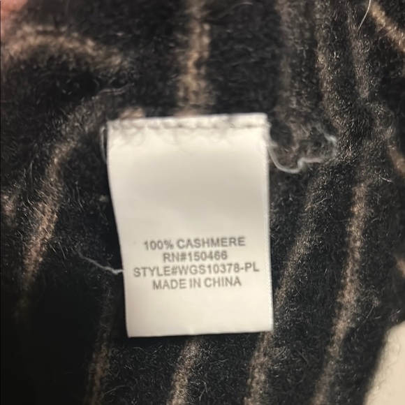 41 Hawthorn Black and Tan Crew Neck Cashmere Sweater - Picture 9 of 9